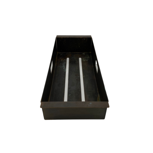 Spoelbak Inzetbakje Messing Brons met een keermaat van 15,5 x 38,5 cm toebehorend aan de Frits Collectie van Koperenkranen®